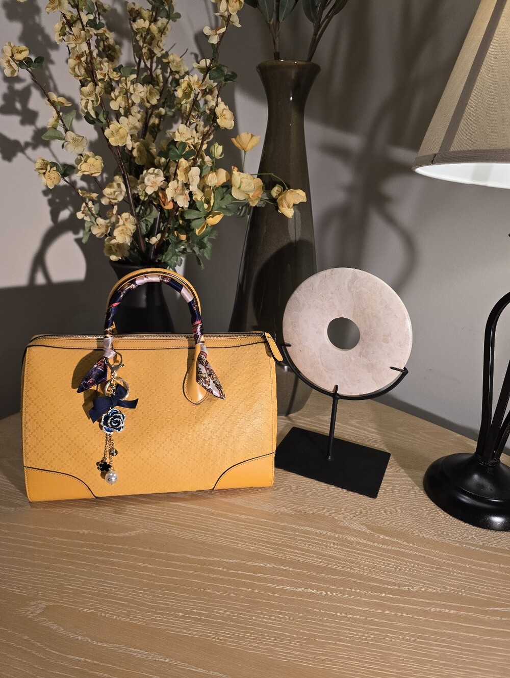 Gucci 30 Boston Yellow